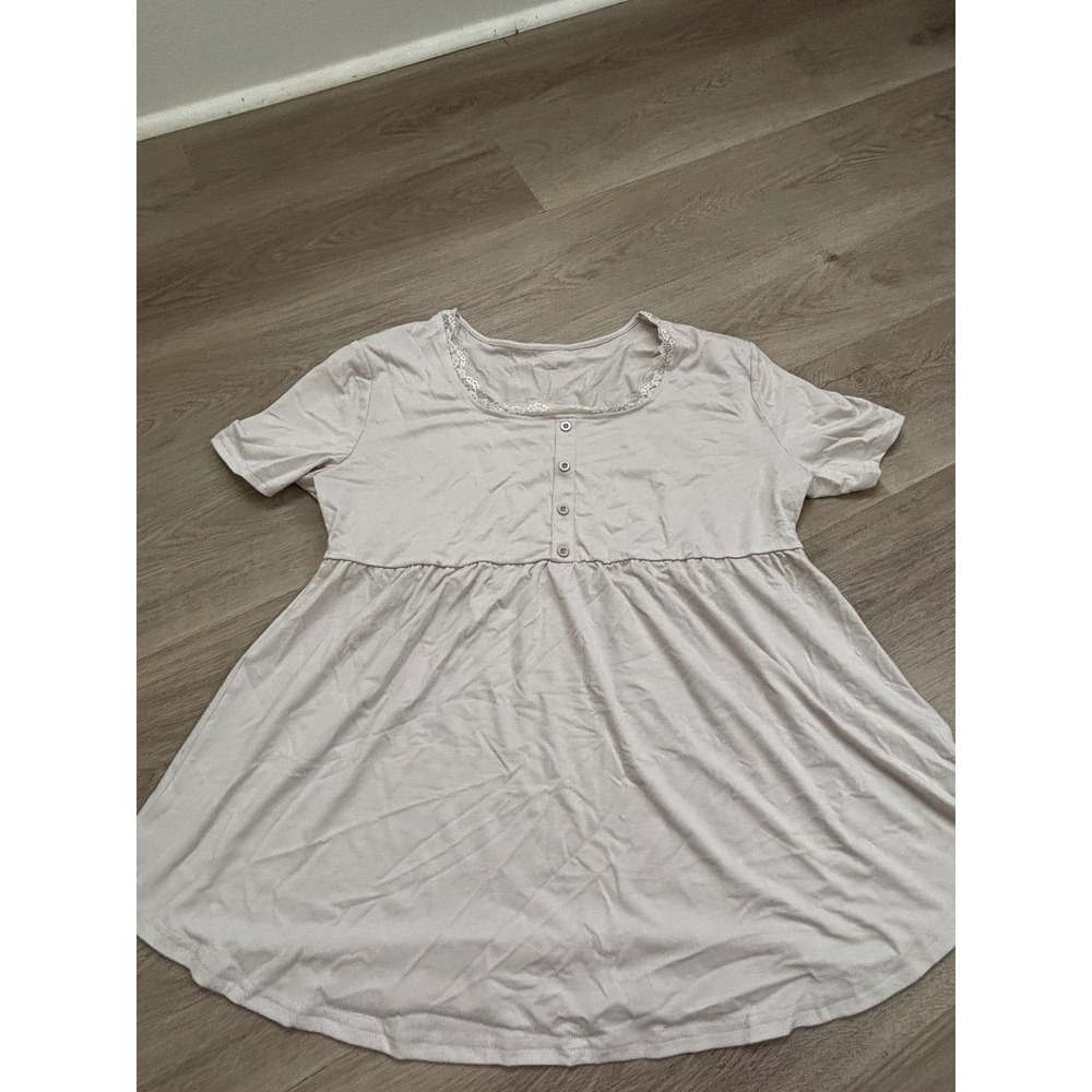 Mauve Short Sleeve Babydoll Henley Top with Lace Trim and Peplum Hem